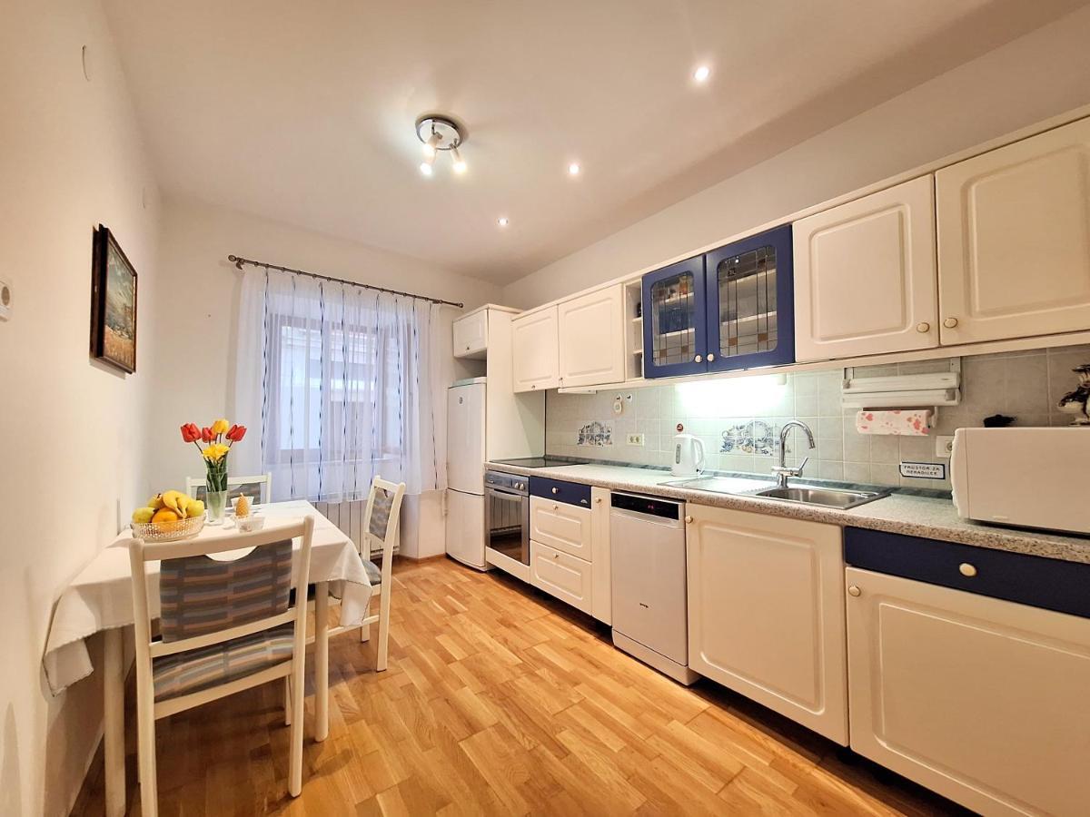 Apartment Taya Піран Екстер'єр фото